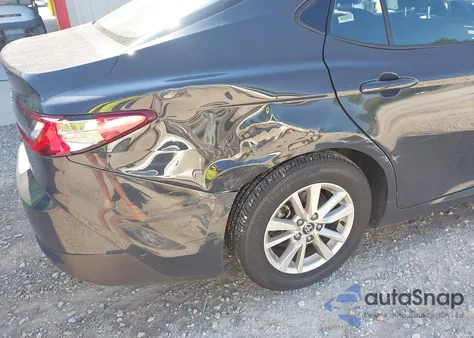 2025 Toyota Camry Le z USA, uszkodzony, nr VIN 4T1DAACK5SU041975